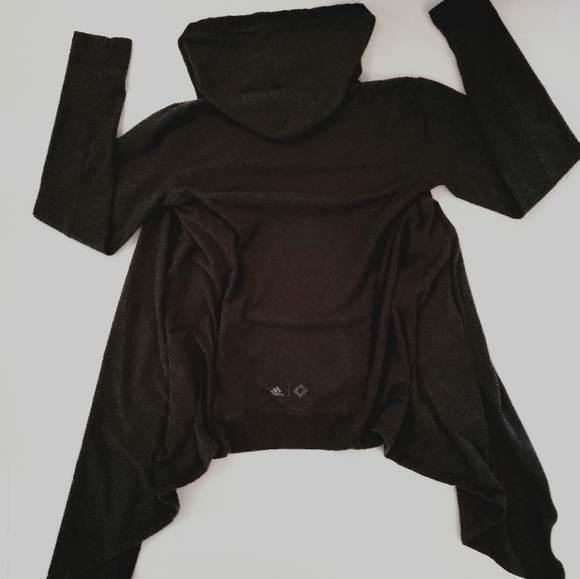 Super soft Adidas Climalite hooded top in charcoal and black S - Picture 3 of 16